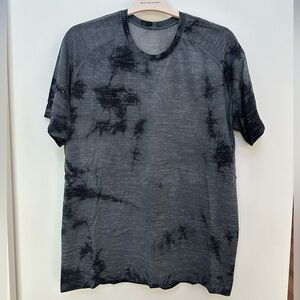 Lululemon Metal Vent Short Sleeve Shirt